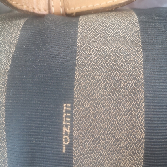 100%auth Vintage pre 1980s FENDI PEQUIN baguette - Picture 9 of 16